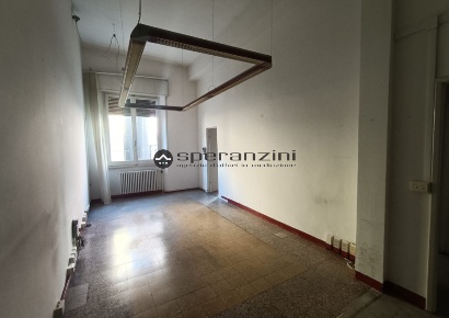 Foto Ufficio in corso garibaldi, Fossombrone Centro di 114 m² con 3 locali