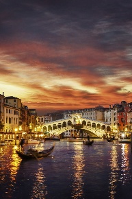 Foto Ristorante a Venezia San Polo di 350 m² con 5 locali in vendita