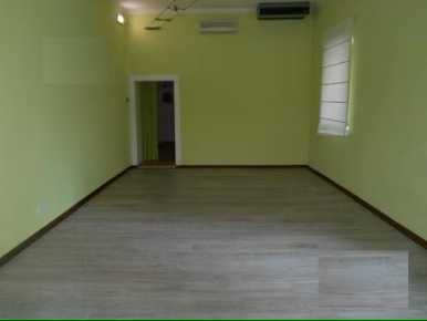 Foto Locale commerciale a Vittorio Veneto Centro di 49 m² con 2 locali