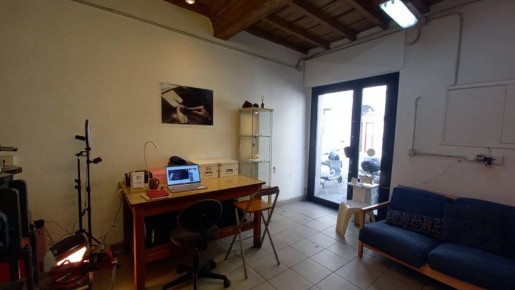 Foto Locale commerciale in PIAZZA DEI NERLI, Firenze San Frediano di 30 m²
