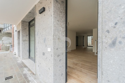 Foto Negozio in VIA VITTORIO EMANUELE, Vimercate Centro di 134 m²