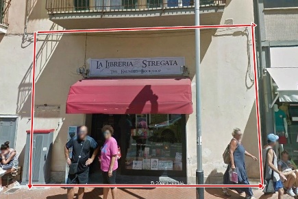 Foto Locale commerciale a Portoferraio di 70 m² con 2 locali in vendita