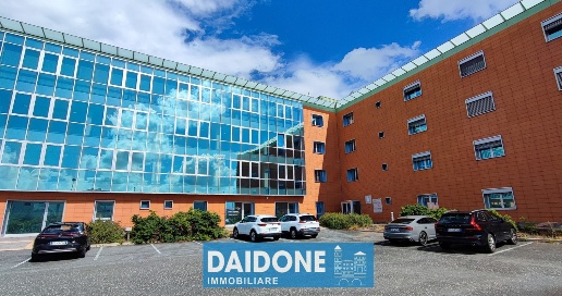 Foto Ufficio a Collesalvetti di 125 m² con 1 locali in vendita