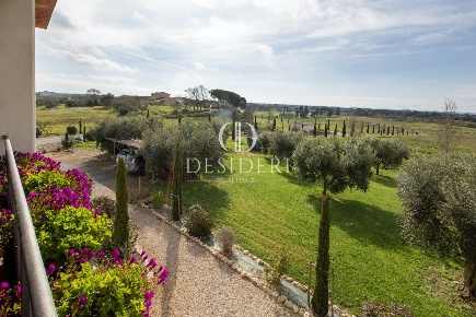 Foto Cessione attività in Strada della Vittoria, Capalbio di 300 m²