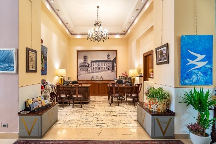 Foto Hotel a Arezzo Porta San Lorentino di 1660 m² con 30 locali in vendita