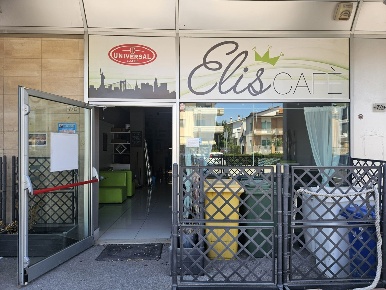 Foto Locale commerciale a Morro d'Oro di 70 m² con 1 locali in affitto