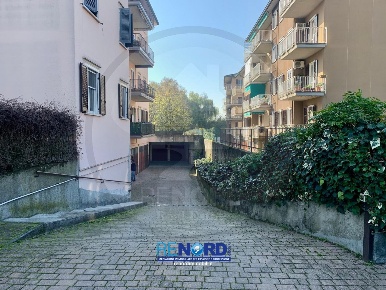 Foto Magazzino a Pavia Viale Cremona di 90 m² con 1 locali in vendita