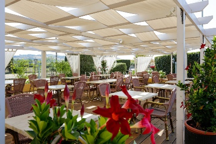 Foto Attività commerciale in Via Talamonese, Orbetello di 259 m² in vendita