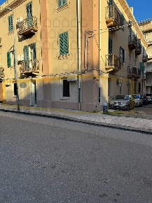Foto Locale commerciale in Via XXIV Maggio, Messina di 180 m² con 7 locali
