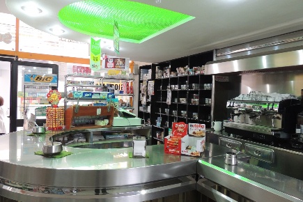Foto Attività commerciale a Follonica Centro di 50 m² con 1 locali