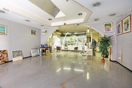 Foto Locale commerciale in Via Giuseppe Mazzini, Grosseto Centro Storico