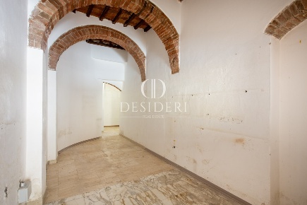 Foto Locale commerciale in Via Mazzini, Grosseto Centro Storico di 41 m²