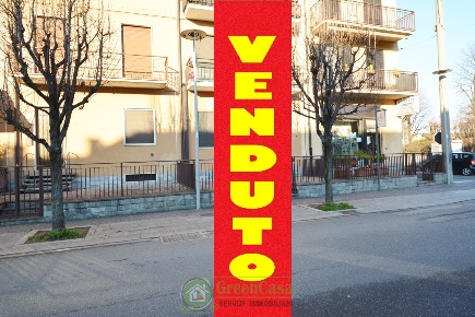 Foto Negozio in piazza roma, Busnago di 46 m² con 1 locali in vendita