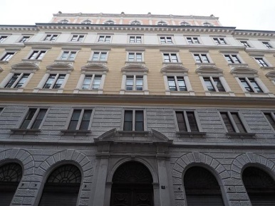 Foto Ufficio a Trieste Borgo Teresiano di 209 m² con 7 locali in vendita