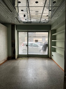 Foto Negozio a Alessandria di 180 m² con 6 locali in vendita