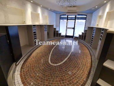 Foto Negozio a Pesaro di 135 m² con 4 locali in affitto