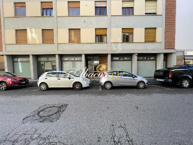 Foto Negozio in Via Veracini, Firenze Porta al Prato - San Jacopino