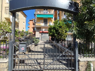 Foto Locale commerciale a Follonica San Luigi, Capannino, Corti Nuove