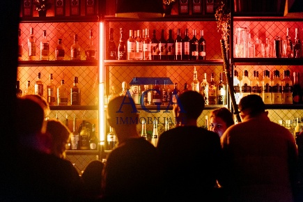 Foto Bar a Venezia Dorso Duro - San Barnaba di 60 m² con 2 locali