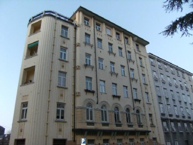 Foto Locale commerciale a Trieste San Giacomo di 98 m² con 3 locali