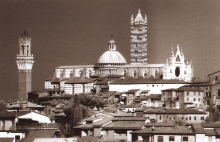 Foto Locale commerciale a Siena Le Tolfe - Monteliscai in vendita