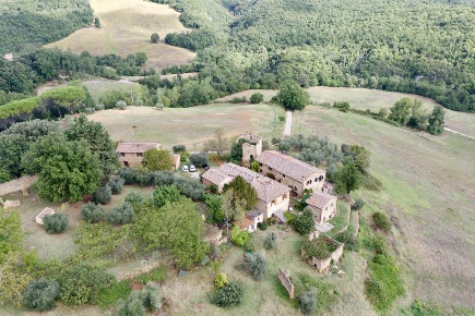 Foto Cessione attività a San Gimignano di 1400 m² con 30 locali in vendita