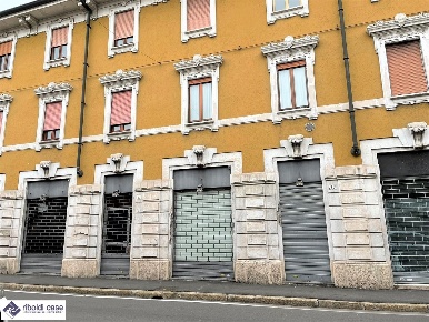 Foto Negozio in VIA PIETRO DA LISSONE, Lissone Centro Storico di 83 m²