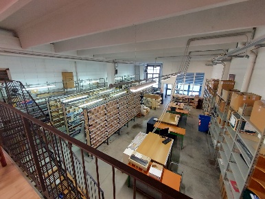 Foto Laboratorio in VIALE INNOCENZO 11, Como di 250 m² con 1 locali