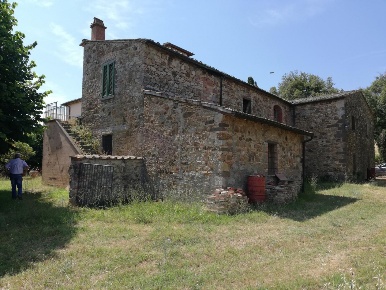 Foto Cessione attività a Montecatini Val di Cecina di 750 m² con 20 locali