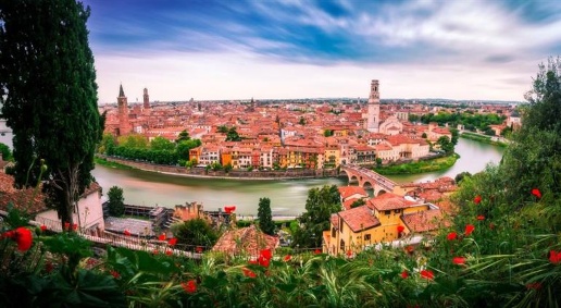 Foto Hotel in Via Nicola Mazza, Verona di 6200 m² con 160 locali in vendita