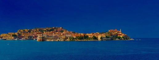 Foto Attività commerciale a Portoferraio di 150 m² con 2 locali in vendita