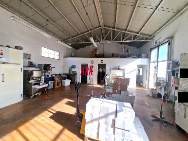 Foto Laboratorio in via salvator allende, Signa Centro di 100 m² in affitto