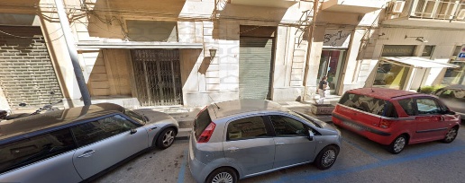 Foto Locale commerciale a Messina di 500 m² con 7 locali in affitto
