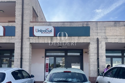 Foto Locale commerciale in Via Svizzera, Grosseto Cittadella - Ospedale