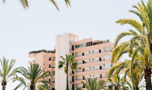 Foto Hotel in Via Roma, Taormina di 1200 m² con 30 locali in vendita