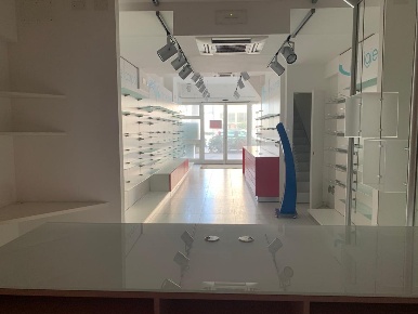 Foto Negozio a Rimini di 66 m² con 1 locali in vendita