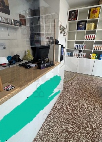 Foto Attività commerciale in Via Garibaldi, Messina Centro Storico di 50 m²