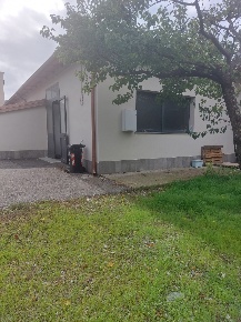 Foto Laboratorio a Carmignano Seano di 240 m² con 4 locali in vendita