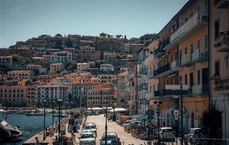 Foto Hotel in Via Roma, Monte Argentario di 3400 m² con 80 locali