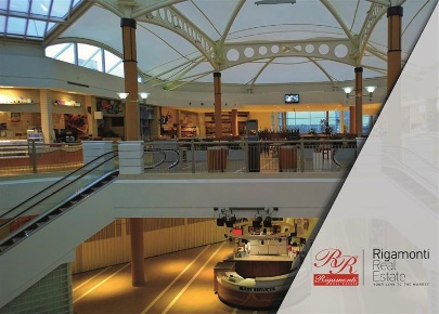 Foto Locale commerciale in Via Dell Inviolatella Salaria, Roma Settebagni