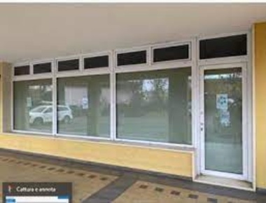 Foto Negozio a Curtarolo di 70 m² con 1 locali in vendita