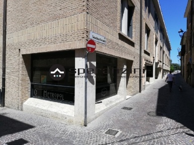 Foto Bar in CORSO GIACOMO MATTEOTTI, Fano Centro Storico di 40 m²