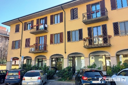 Foto Ufficio in PIAZZA CADUTI, Vaprio d'Adda di 158 m² con 5 locali
