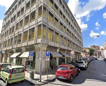 Foto Negozio a Messina Battisti - Avignone di 50 m² con 1 locali in vendita