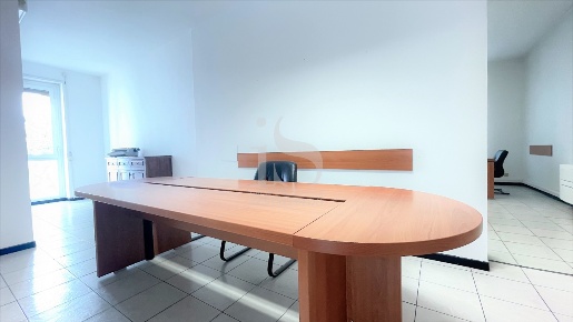 Foto Ufficio in PIAZZA BONOMELLI, Milano Lodi - Brenta di 67 m² in affitto