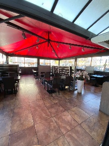 Foto Attività commerciale in SS 114, Messina Mili di 400 m² con 4 locali