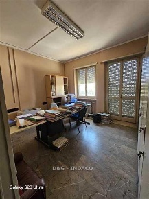 Foto Ufficio a Grosseto di 95 m² con 5 locali in vendita