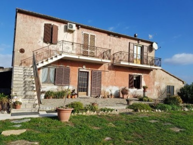 Foto Cessione attività in FONTEBLANDA, Orbetello Fonteblanda di 700 m²