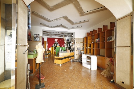 Foto Locale commerciale in Via San Martino, Grosseto Centro Storico
