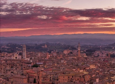 Foto Negozio a Siena di 100 m² con 2 locali in vendita